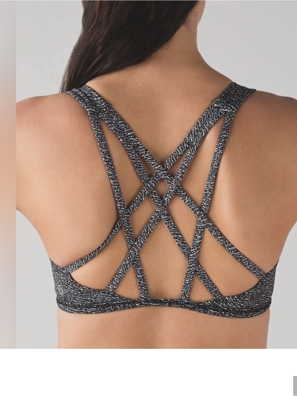 lululemon athletica Free To Be Tranquil Strappy Sports Bra 4 Black/White Jaquard